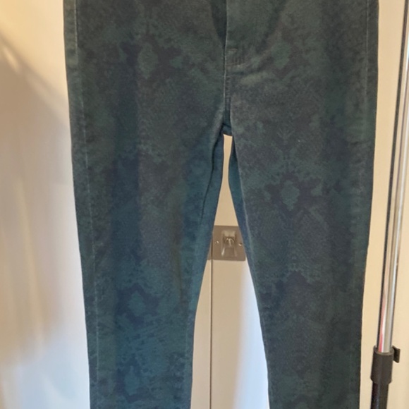 7 For All Mankind Jean Snake Print High-Rise Skinny - Picture 7 of 13